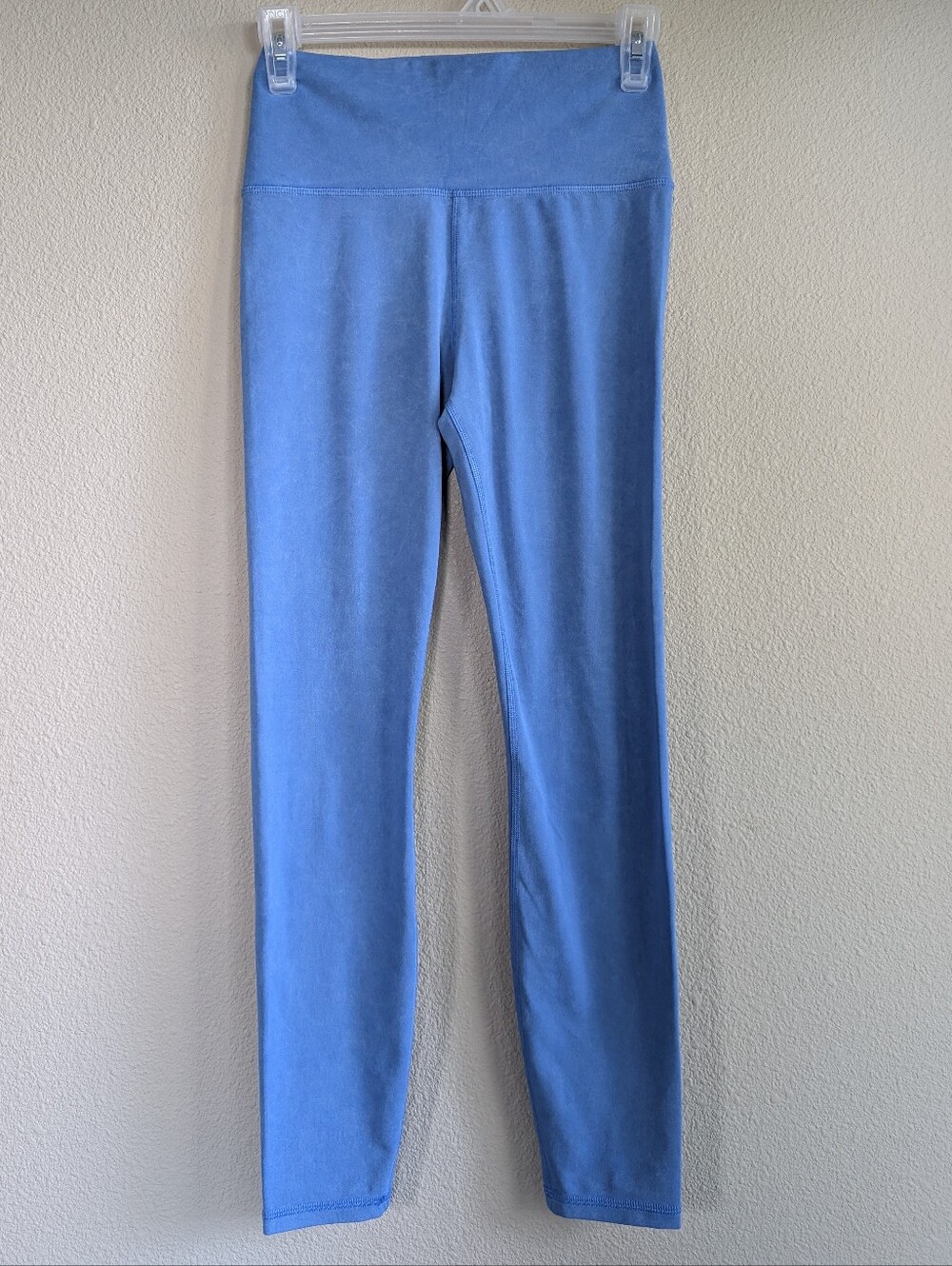 Vuori Size Small Washed Studio Leggings In Light Blue